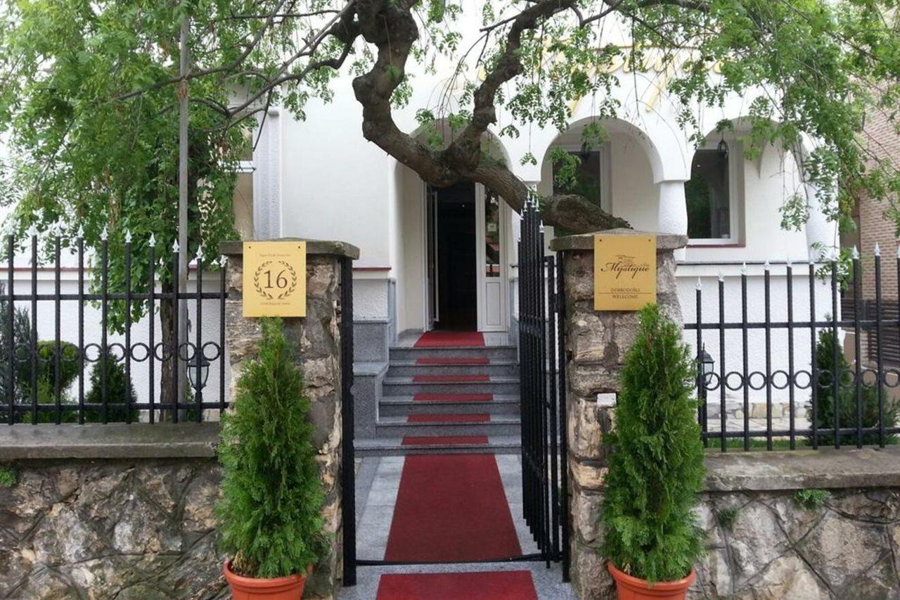 Villa Mystique Belgrad Exterior foto